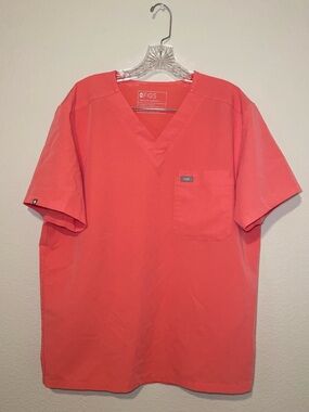 FIGS Technical Collection Women’s V-Neck Coral Scrub Shirt - PO 1758 -Sz Large